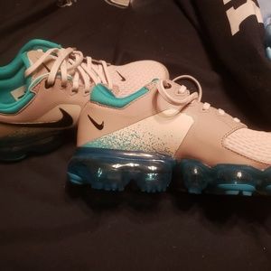 Youth Nike vapormax